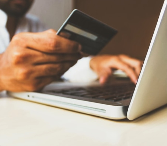 A donor donating online